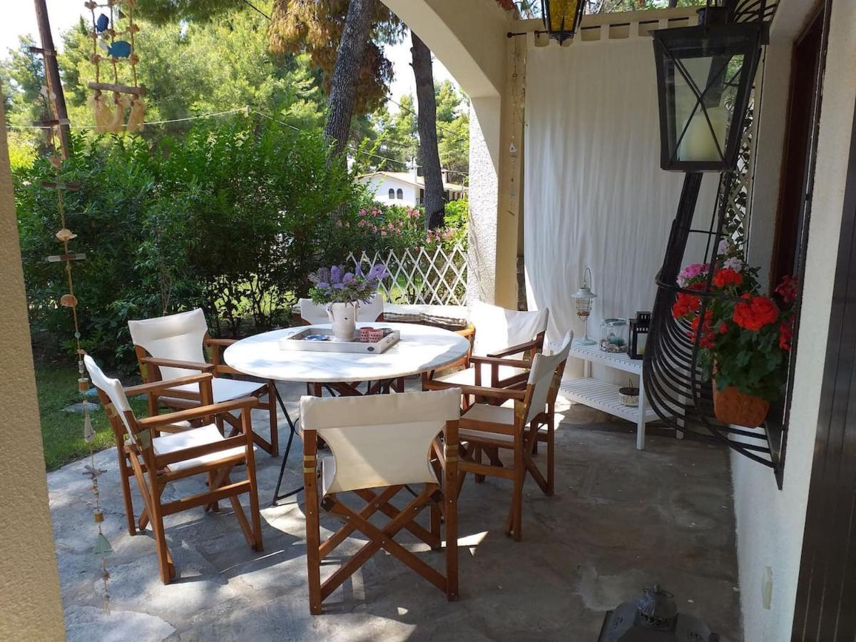 Sani Villa Of Traditional Architecture Exterior photo